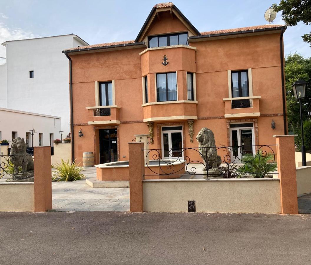 Hotel La Demeure Coloniale 莫里亚尼海滩 外观 照片